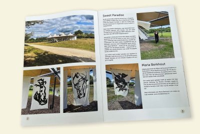 Afbeelding van pagina's 2 en 3 van de brochure Sweet Paradise.